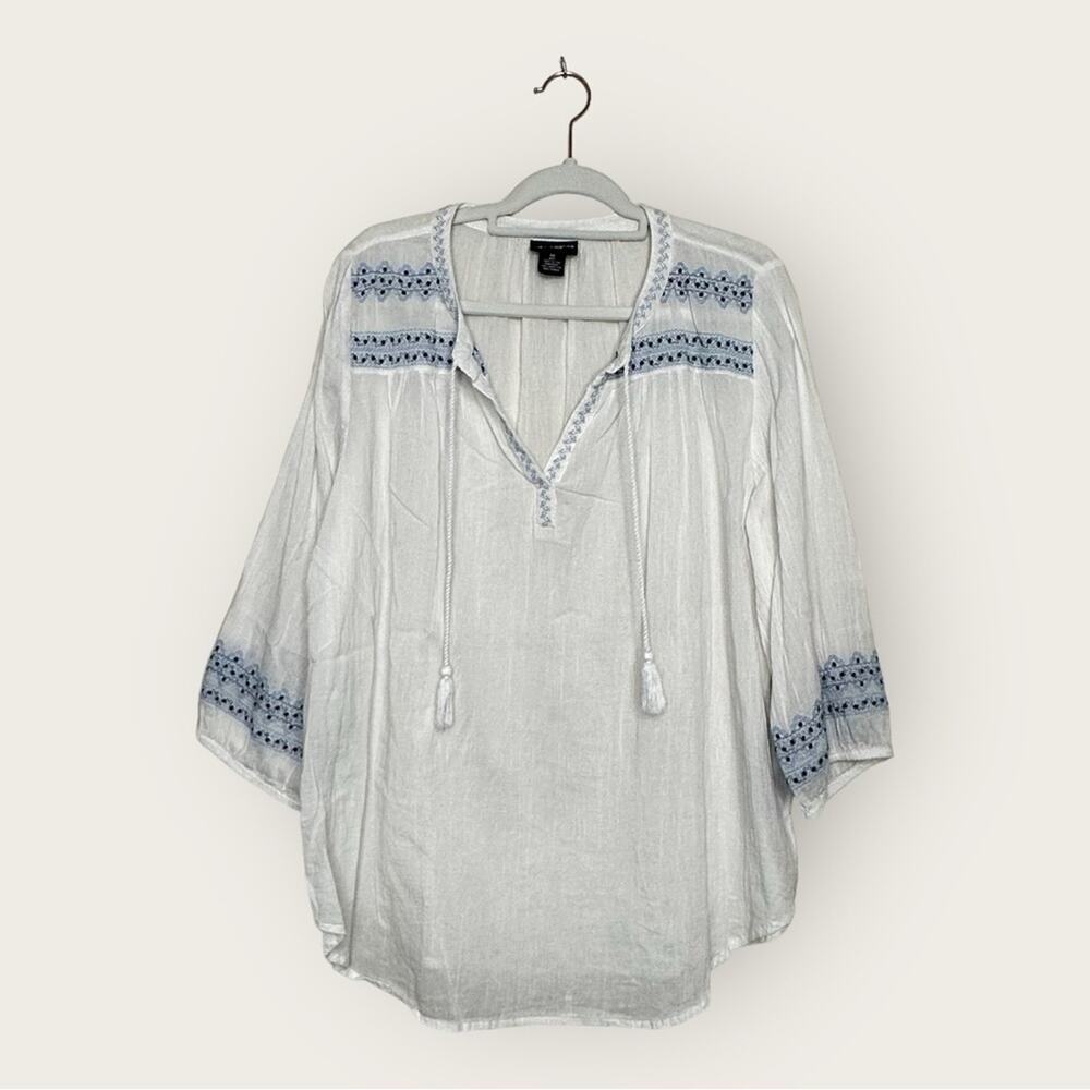 EUC | Liz Claiborne | Embroidered Coverup | White/Blue | Size 0X
